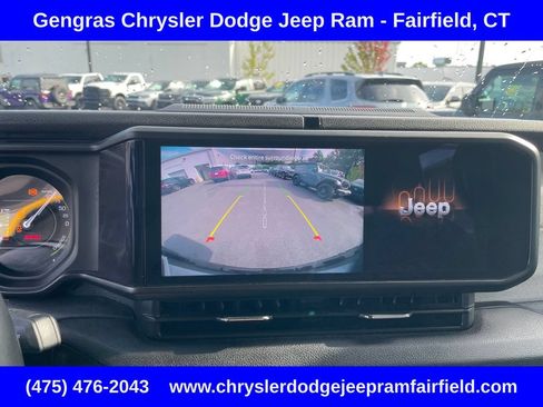 Used 2024 Jeep Wrangler Unlimited w/ Convenience Group AWD/4WD image 53