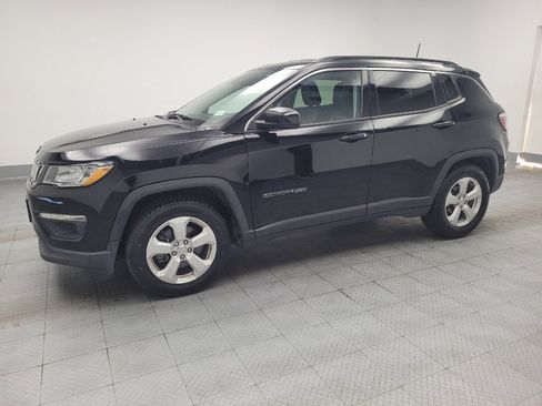 Used 2020 Jeep Compass Latitude w/ Popular Equipment Group FWD image 2