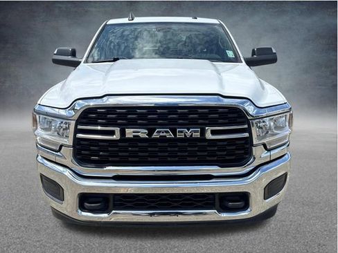 Used 2022 RAM 2500 Big Horn AWD/4WD image 3