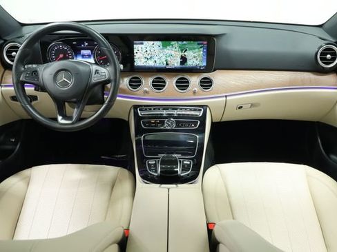 Used 2017 Mercedes-Benz E 300 image 11