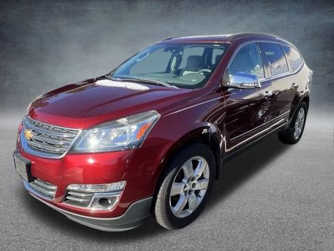 Used 2017 Chevrolet Traverse Premier image 3