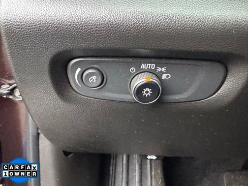 Used 2022 Chevrolet Traverse High Country image 16