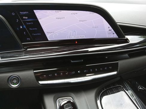 Used 2023 Cadillac Escalade Sport w/ LPO, ONYX Package AWD/4WD image 17