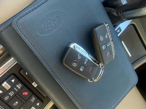 Used 2013 Land Rover Range Rover Sport HSE AWD/4WD image 54