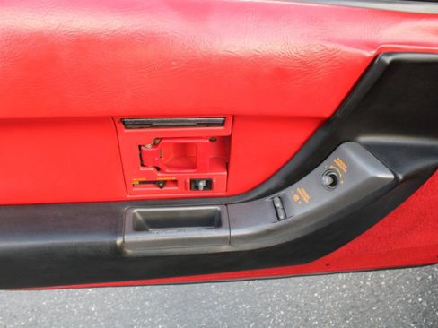 Used 1990 Chevrolet Corvette Convertible image 16