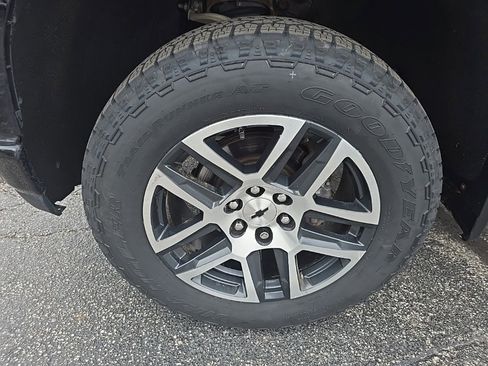 Used 2019 Chevrolet Silverado 1500 LT Trail Boss image 32