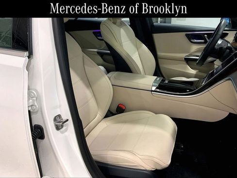 Certified 2025 Mercedes-Benz C 300 4MATIC Sedan image 8