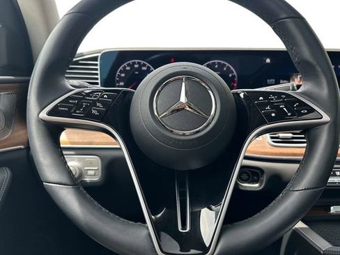 Certified 2025 Mercedes-Benz GLE 350 4MATIC image 20