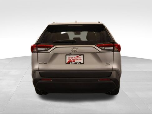 Used 2020 Toyota RAV4 LE w/ Carpet Mat Package AWD/4WD image 3