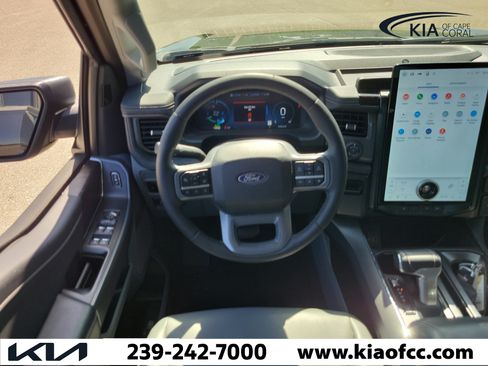Used 2025 Ford F150 Lightning Flash AWD/4WD image 18