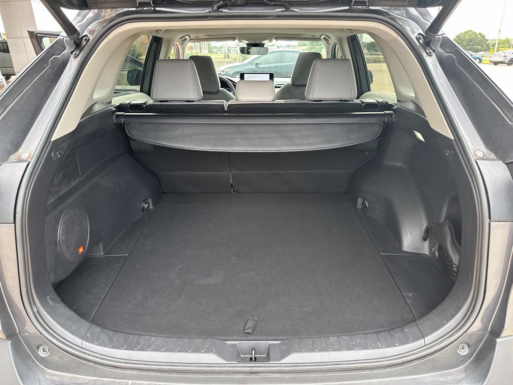 Used 2023 Toyota RAV4 Limited FWD image 18
