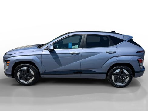 Certified 2024 Hyundai Kona Limited FWD image 2