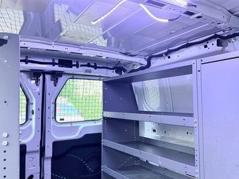 Used 2015 Ford Transit 250 130 Low Roof RWD image 26