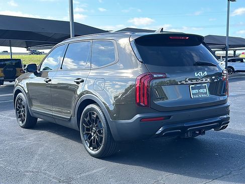 Used 2022 Kia Telluride SX w/ SX Prestige Package image 6