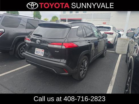 Used 2026 Toyota Corolla Cross XLE w/ Convenience Package FWD image 2