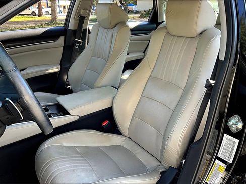 Used 2018 Honda Accord Touring image 18