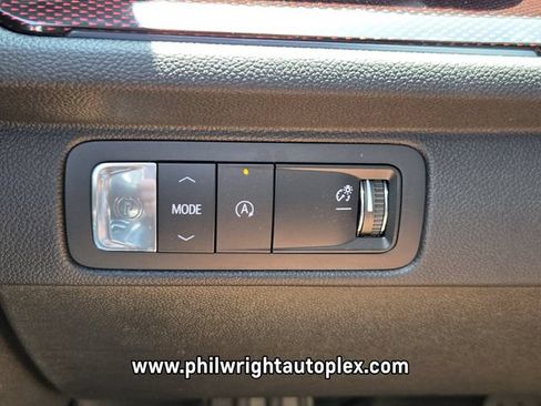 New 2026 Chevrolet Traverse RS w/ LPO, Floor Liner Package FWD image 29