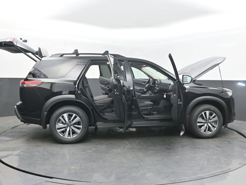 New 2026 Nissan Pathfinder SL FWD image 46