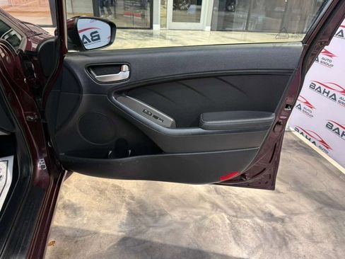 Used 2018 Kia Forte LX image 32