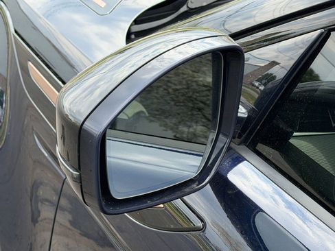 Used 2023 Land Rover Range Rover Evoque R-Dynamic S image 32