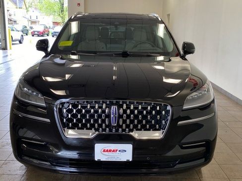 Certified 2023 Lincoln Aviator Grand Touring w/ Equipment Group 301A image 3