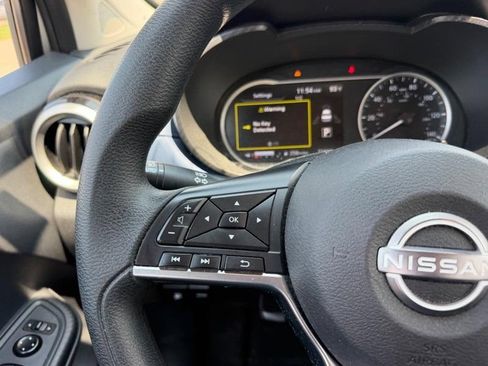 Used 2024 Nissan Versa SV FWD image 9