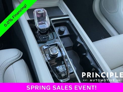 New 2026 Volvo XC60 B5 Ultra w/ Protection Package Premier image 17