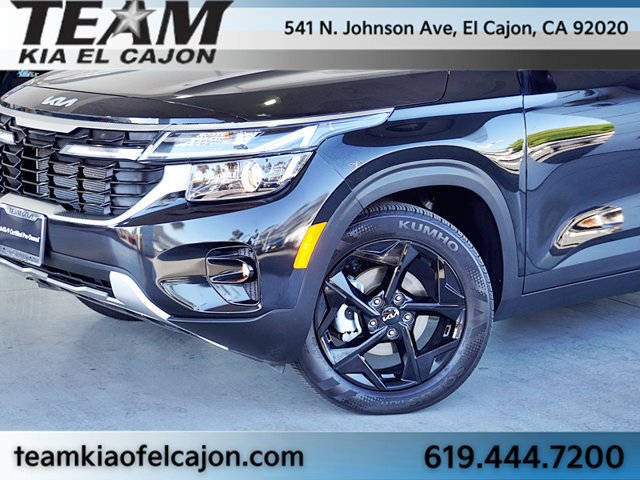Certified 2026 Kia Seltos EX w/ EX Sunroof Package FWD image 3