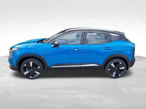 New 2026 Nissan Kicks SR w/ SR Premium Package AWD/4WD image 2