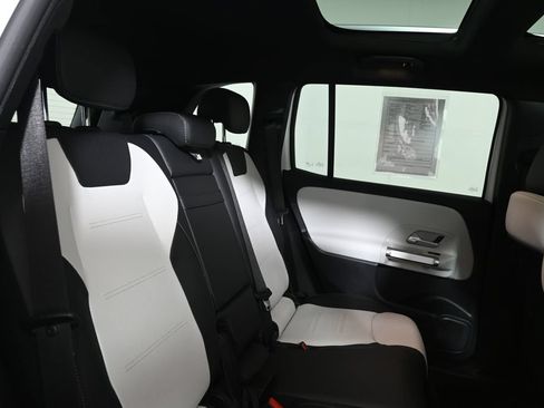 Certified 2022 Mercedes-Benz GLB 250 4MATIC image 36