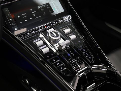 Used 2025 Aston Martin DB12 Convertible RWD image 34
