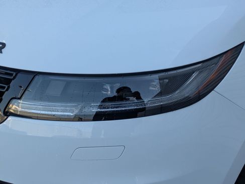 New 2026 Land Rover Range Rover Sport SE image 8