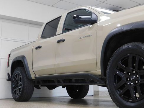 Used 2024 Chevrolet Colorado Trail Boss w/ Safety Package AWD/4WD image 12