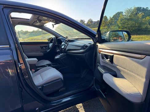 Used 2017 Honda CR-V EX image 24