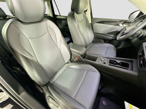 New 2026 Volkswagen Tiguan SE image 26