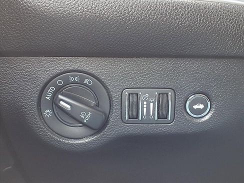 Used 2020 Dodge Challenger SXT w/ Blacktop Package image 25