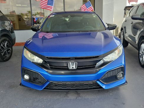 Used 2019 Honda Civic Sport image 4