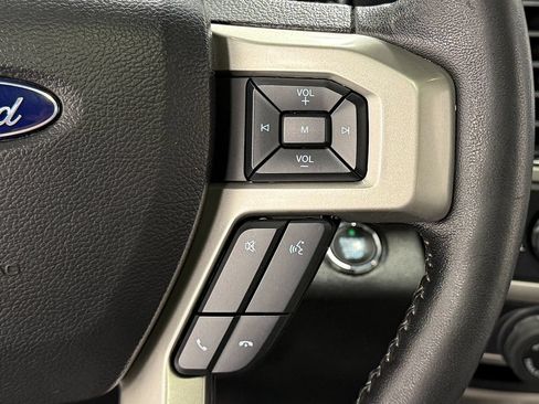 Used 2020 Ford F150 Lariat w/ Equipment Group 502A Luxury AWD/4WD image 17