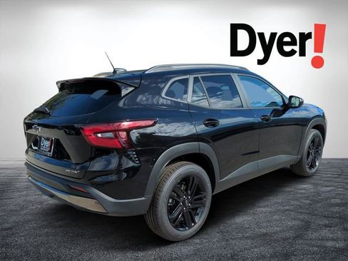 New 2026 Chevrolet Trax ACTIV w/ Sunroof Package image 3