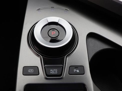 Used 2024 Kia EV6 Light image 27