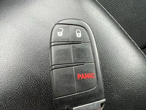 Used 2017 Dodge Journey Crossroad image 37