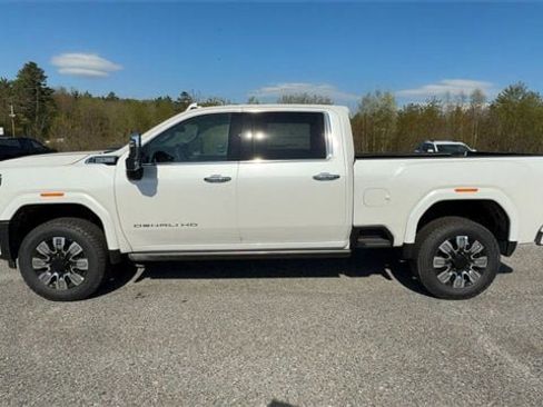 New 2025 GMC Sierra 3500 Denali image 5