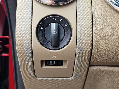 Used 2010 Ford Explorer Sport Trac XLT RWD image 25