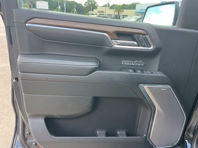 Used 2024 Chevrolet Silverado 1500 High Country w/ Technology Package AWD/4WD image 12