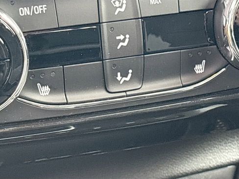 Used 2026 Chevrolet TrailBlazer LT w/ Convenience Package image 19