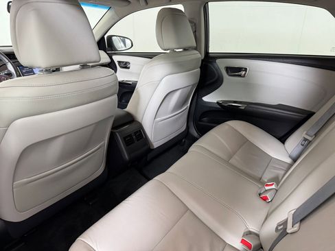 Used 2016 Toyota Avalon XLE Premium image 22