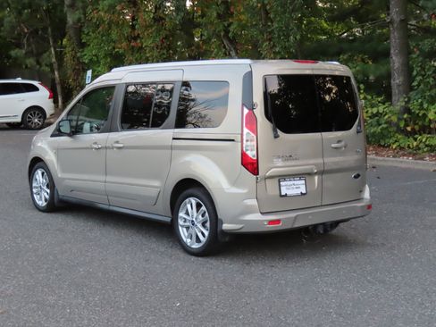 Used 2014 Ford Transit Connect XLT image 4