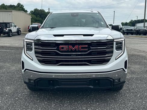 Used 2023 GMC Sierra 1500 SLT w/ SLT Premium Plus Package AWD/4WD image 3