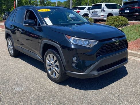 Used 2021 Toyota RAV4 XLE Premium FWD image 1