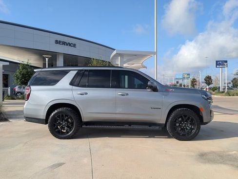 Used 2024 Chevrolet Tahoe Z71 w/ Z71 Off-Road Package AWD/4WD image 6